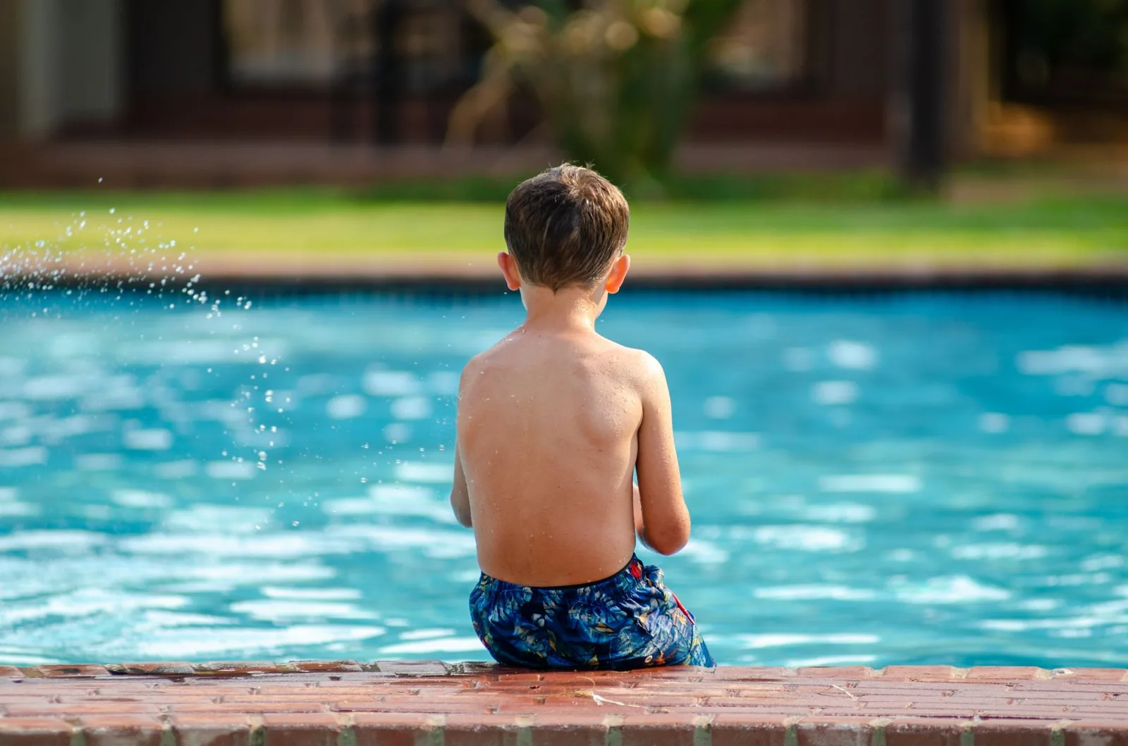 How much does an inground pool cost depends heavily on the type and size of shell you choose