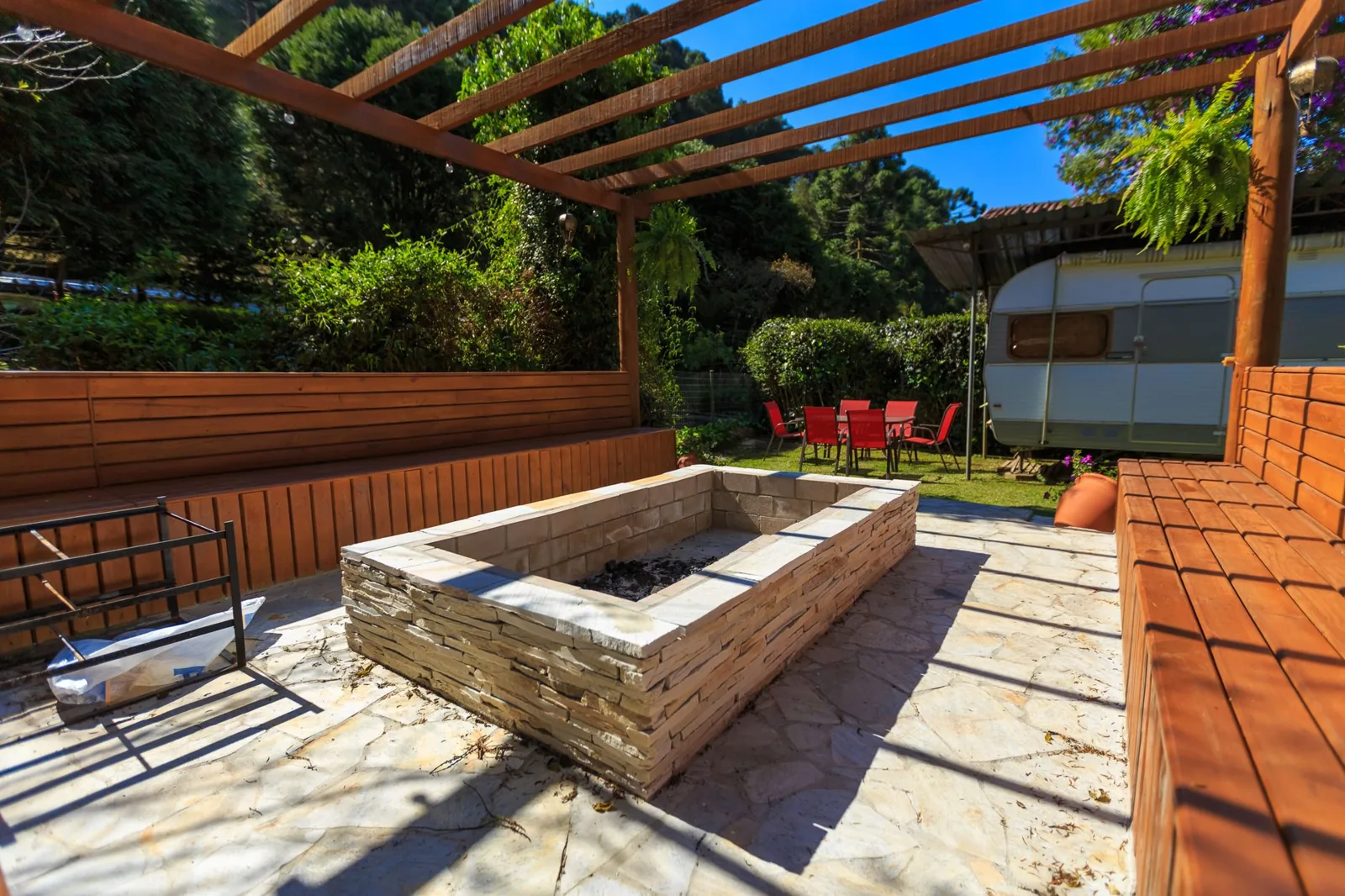 how to build a fire pit with pavers